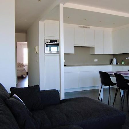 Modern Appartement Op De Zeedijk Met 2 Slaapkamers Te Oostende المظهر الخارجي الصورة