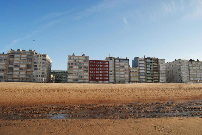 Modern Appartement Op De Zeedijk Met 2 Slaapkamers Te Oostende المظهر الخارجي الصورة
