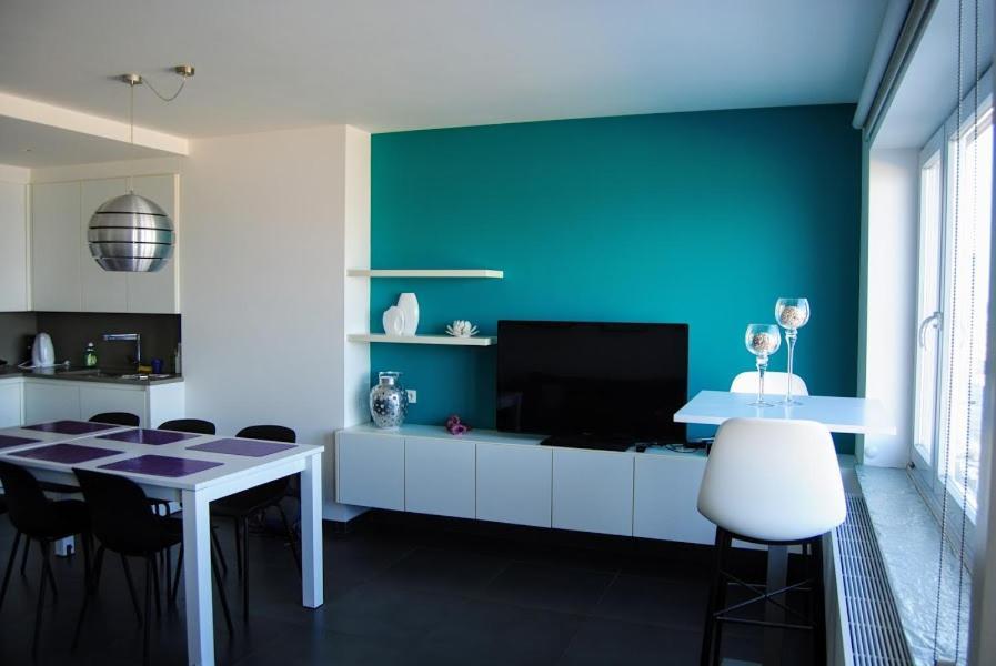 Modern Appartement Op De Zeedijk Met 2 Slaapkamers Te Oostende المظهر الخارجي الصورة